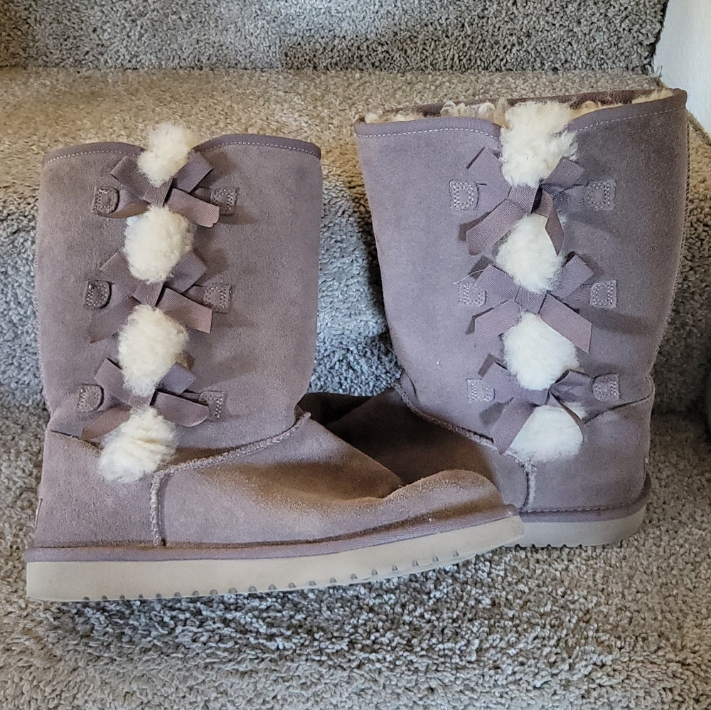 Koolaburra by UGG Size 10